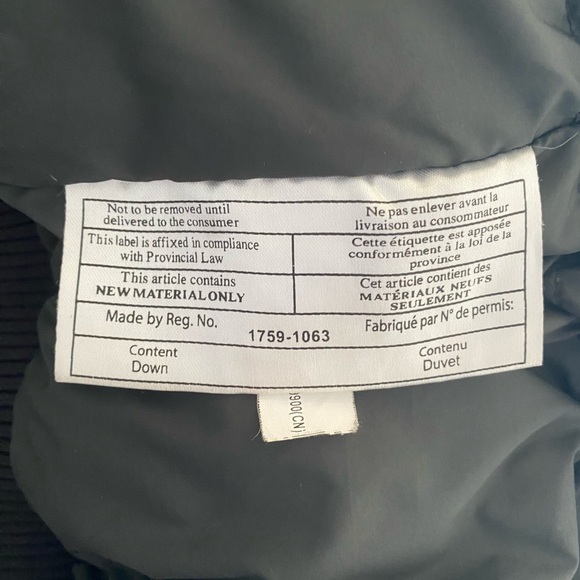 The North Face McMurdo Down Winter Jacket - Men’s - Picture 7 of 11